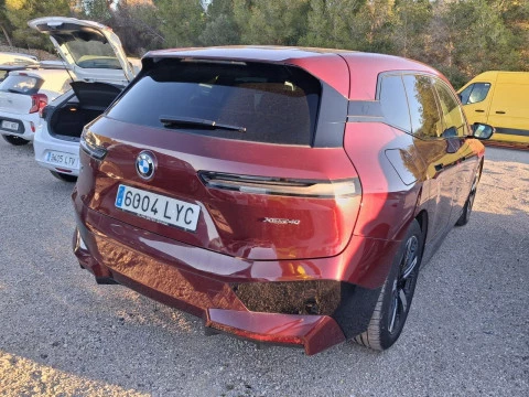 BMW iX xDrive40