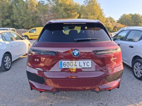 BMW iX xDrive40