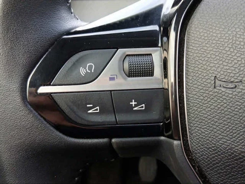 Peugeot 208 PureTech 100 Active 75 kW (100 CV)