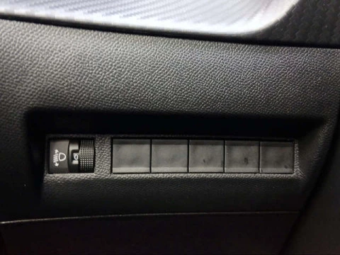 Peugeot 208 PureTech 100 Active 75 kW (100 CV)