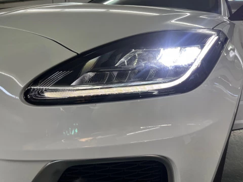 Jaguar E-Pace 2.0D I4 163 PS AWD Auto MHEV R-Dynamic S