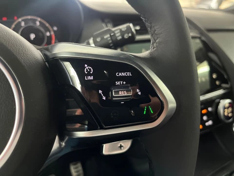 Jaguar E-Pace 2.0D I4 163 PS AWD Auto MHEV R-Dynamic S