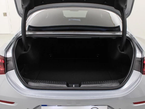 Mercedes-Benz CLA 1.5 CLA 180 MHEV DCT 136 4P