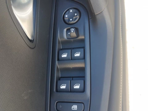 Peugeot 2008 Allure Gasolina 100 S&S 6 Vel. MAN