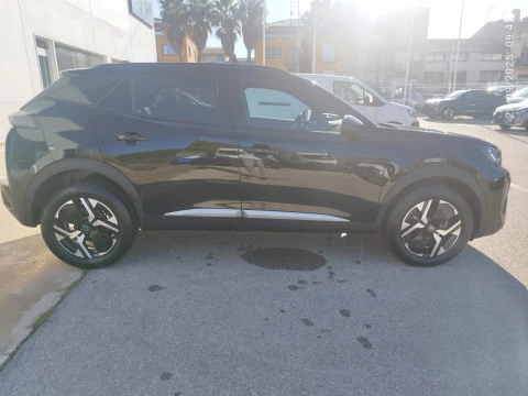 Peugeot 2008 Allure Gasolina 100 S&S 6 Vel. MAN