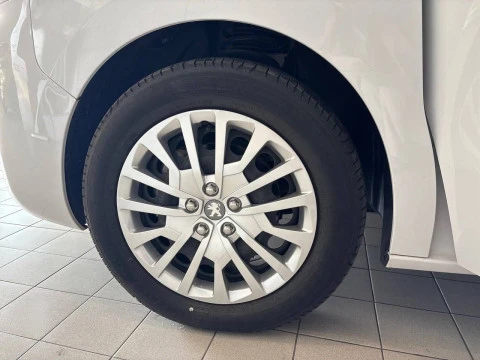 Peugeot e-Traveller Business Elect 100kW Bat 50 kWh Standard