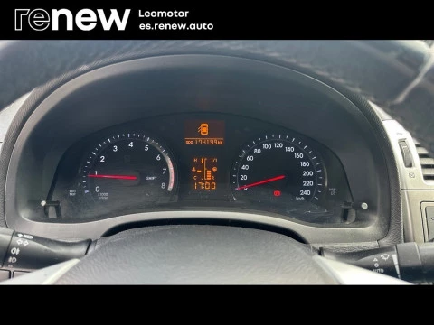 Toyota Avensis   140 Advance