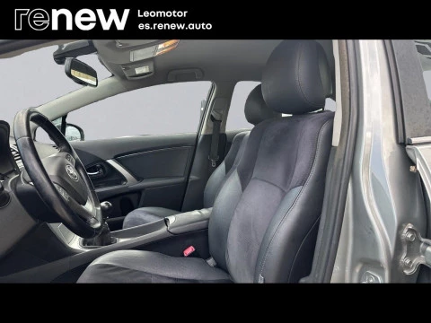 Toyota Avensis   140 Advance