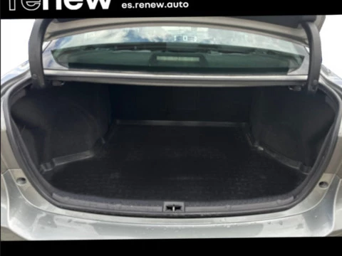 Toyota Avensis   140 Advance