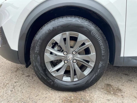 Peugeot 2008 Active Pack Puretech 100 S&S BVM6