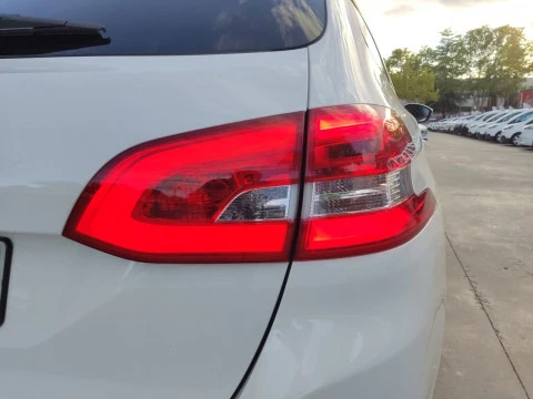 Peugeot 308 SW Style BlueHDi 130 S&S EAT8