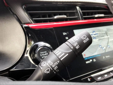 Opel Corsa 1.2T XHL GS 74 kW (100 CV)