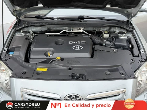 Toyota Avensis 2.0 D-4D Advance