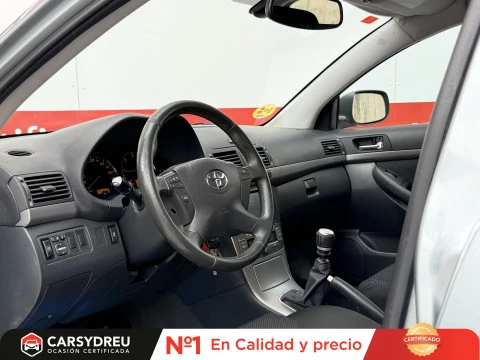 Toyota Avensis 2.0 D-4D Advance