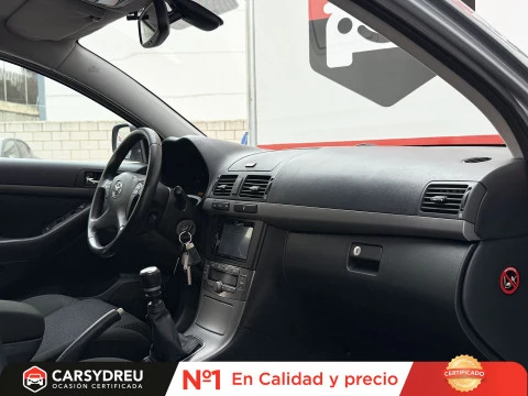 Toyota Avensis 2.0 D-4D Advance