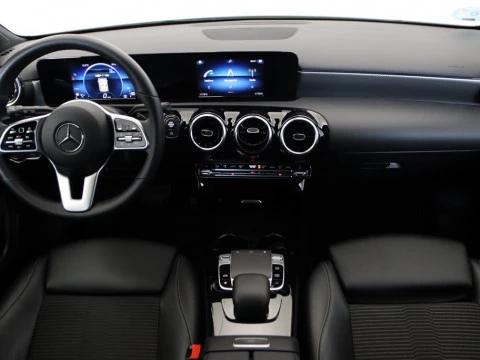 Mercedes-Benz A-CLASS CLASE A 180 D DCT 5P