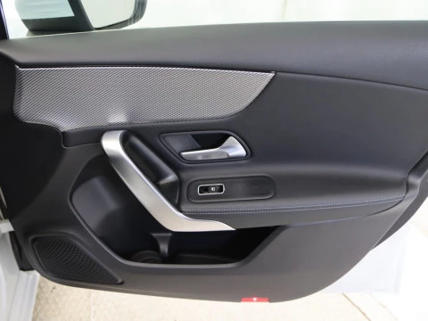 Mercedes-Benz A-CLASS CLASE A 180 D DCT 5P