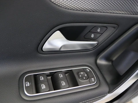 Mercedes-Benz A-CLASS CLASE A 180 D DCT 5P