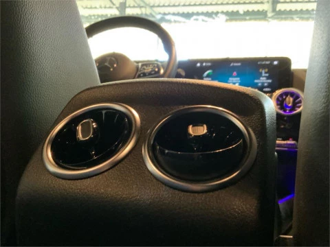 Mercedes-Benz GLA 200 D 4MATIC