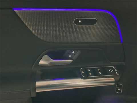 Mercedes-Benz GLA 200 D 4MATIC