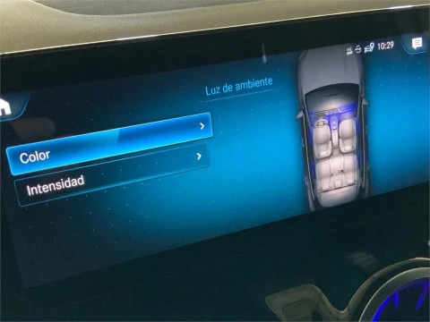 Mercedes-Benz GLA 200 D 4MATIC