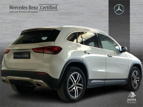 Mercedes-Benz GLA 200 D 4MATIC