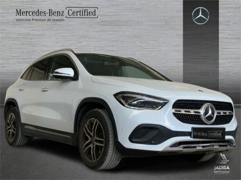 Mercedes-Benz GLA 200 D 4MATIC