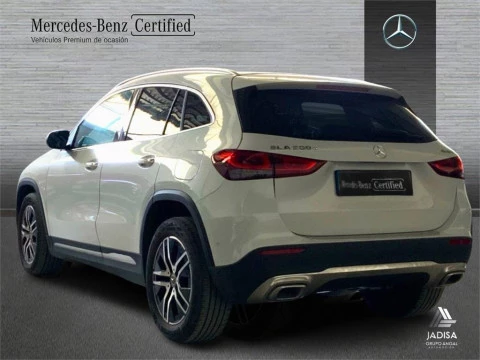 Mercedes-Benz GLA 200 D 4MATIC