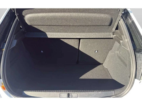 Peugeot 208  1.2 Hybrid GT e-DCS6 136