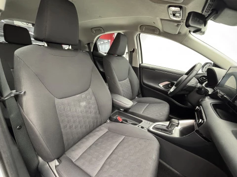 Toyota Yaris 1.5 120H Active Plus