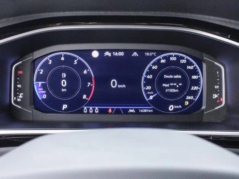 Volkswagen T-Roc 1.5 TSI DSG R-LINE 150CV 5P