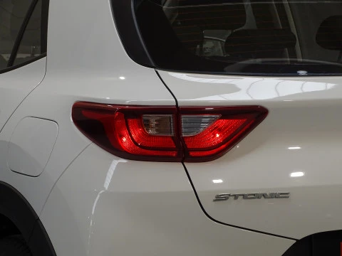 Kia Stonic 1.6 CRDi VGT 85kW (115CV) Concept