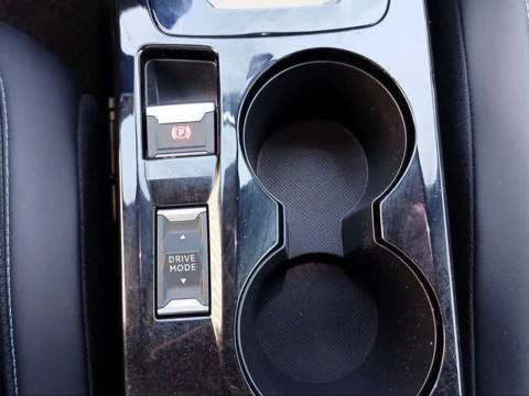 Peugeot 2008 Eléctrico Allure Pack 100 kW (136 CV)