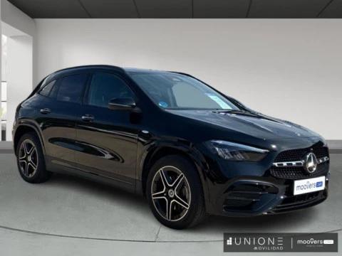 Mercedes-Benz GLA  250 e