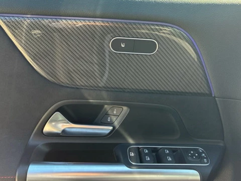 Mercedes-Benz GLA  250 e