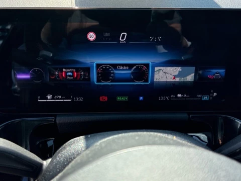 Mercedes-Benz GLA  250 e