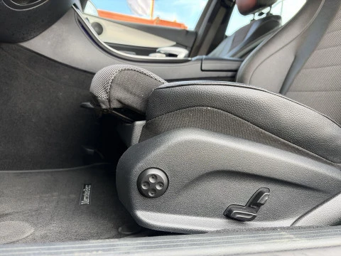 Mercedes-Benz Clase E 300 180 kW (245 CV)