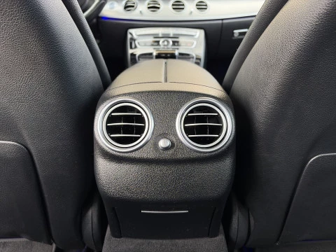 Mercedes-Benz Clase E 300 180 kW (245 CV)