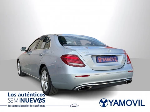 Mercedes-Benz Clase E 300 180 kW (245 CV)