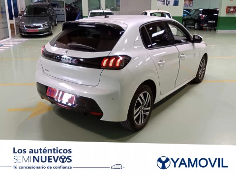 Peugeot 208 PureTech 100 Allure Pack EAT8 75 kW (100 CV)