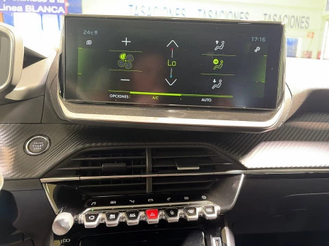Peugeot 208 PureTech 100 Allure Pack EAT8 75 kW (100 CV)