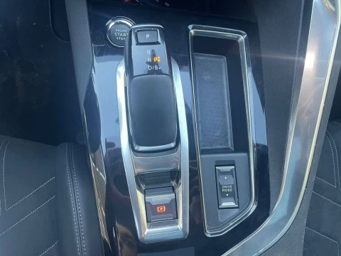 Peugeot 3008 Hybrid 225 e-EAT8 GT Pack