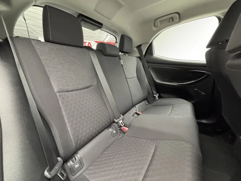 Toyota Yaris 1.5 120H Business Plus