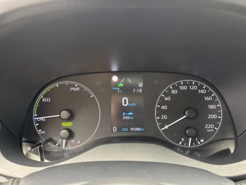 Toyota Yaris 1.5 120H Business Plus