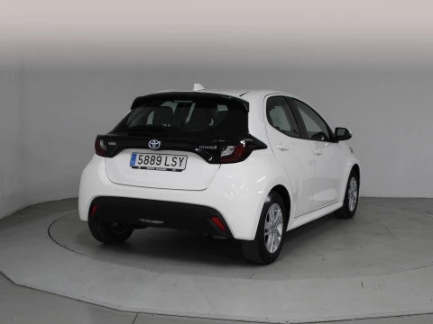 Toyota Yaris 1.5 120H Business Plus