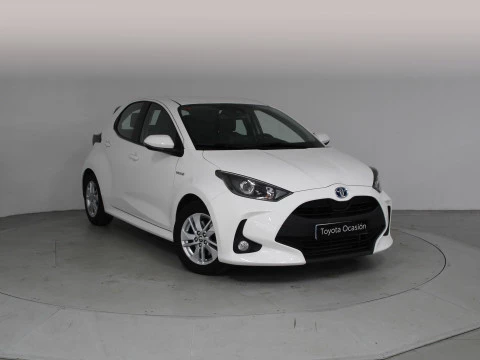 Toyota Yaris 1.5 120H Business Plus