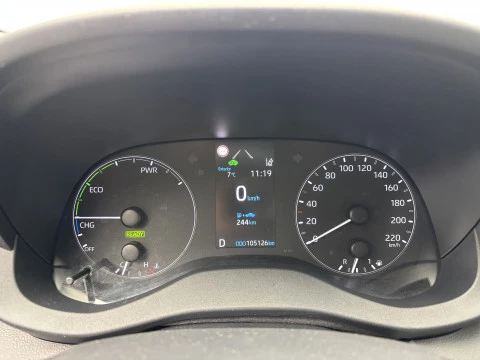 Toyota Yaris 1.5 120H Business Plus