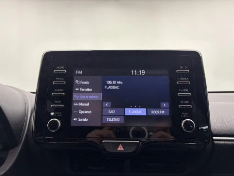 Toyota Yaris 1.5 120H Business Plus