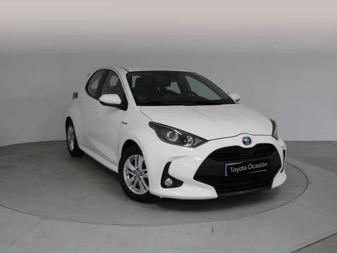 Toyota Yaris 1.5 120H Business Plus