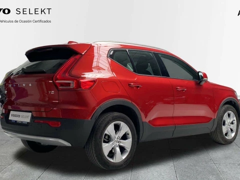 Volvo XC40 1.5 T2 MOMENTUM PRO AUTO 5P